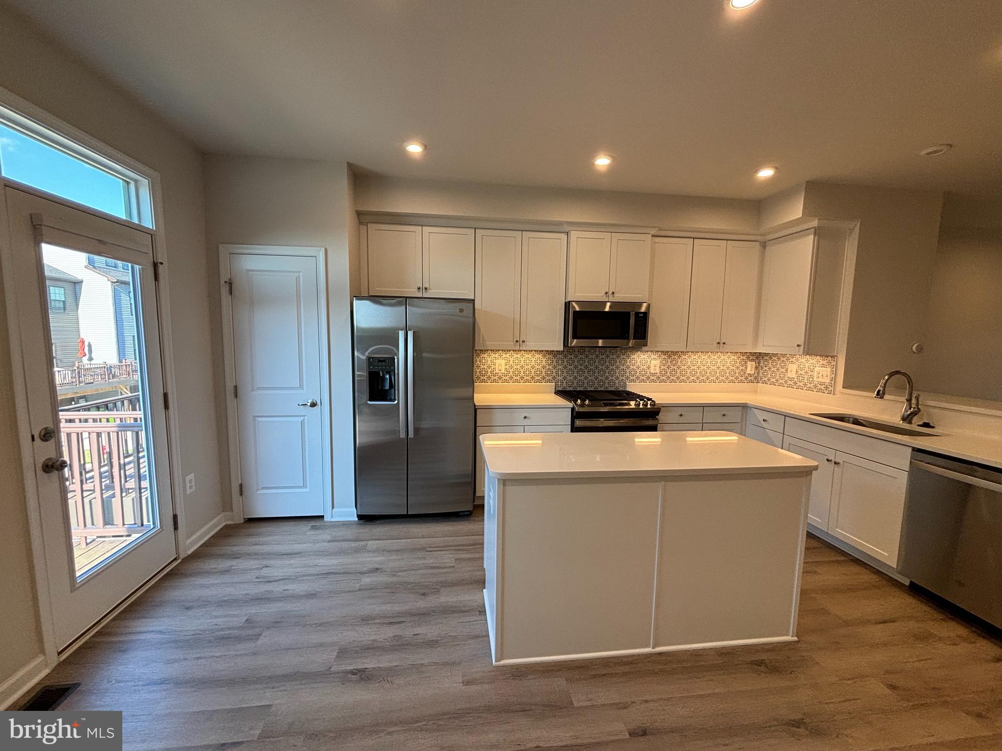 1019 RAMPART DRIVE