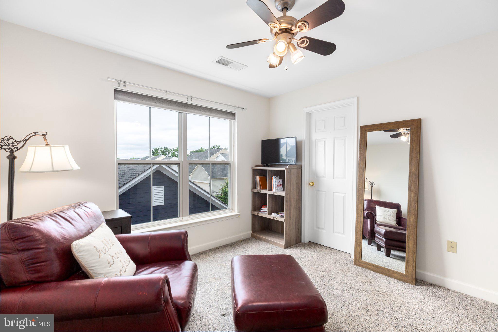 1005 GRAHAM DRIVE