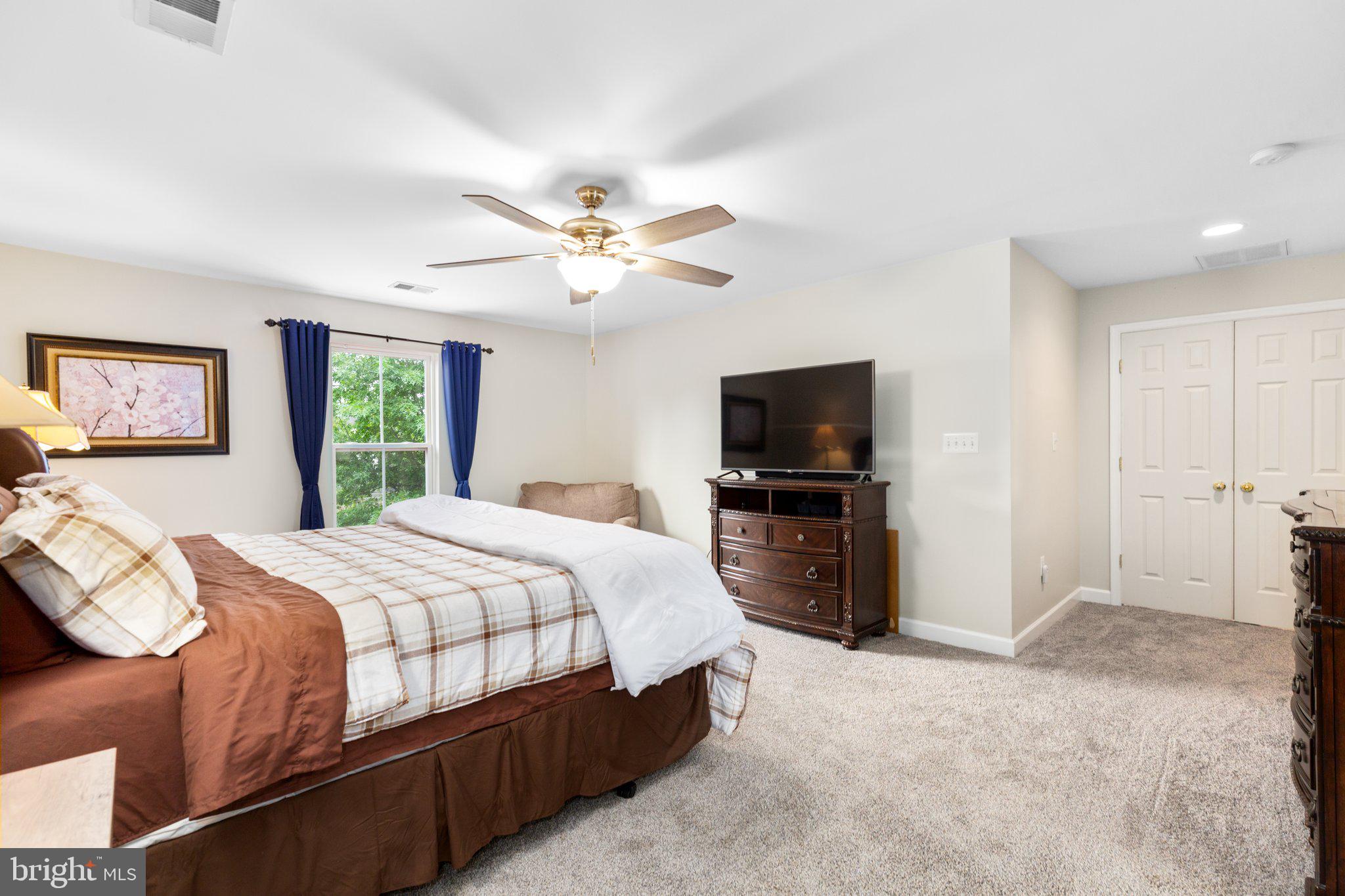 1005 GRAHAM DRIVE