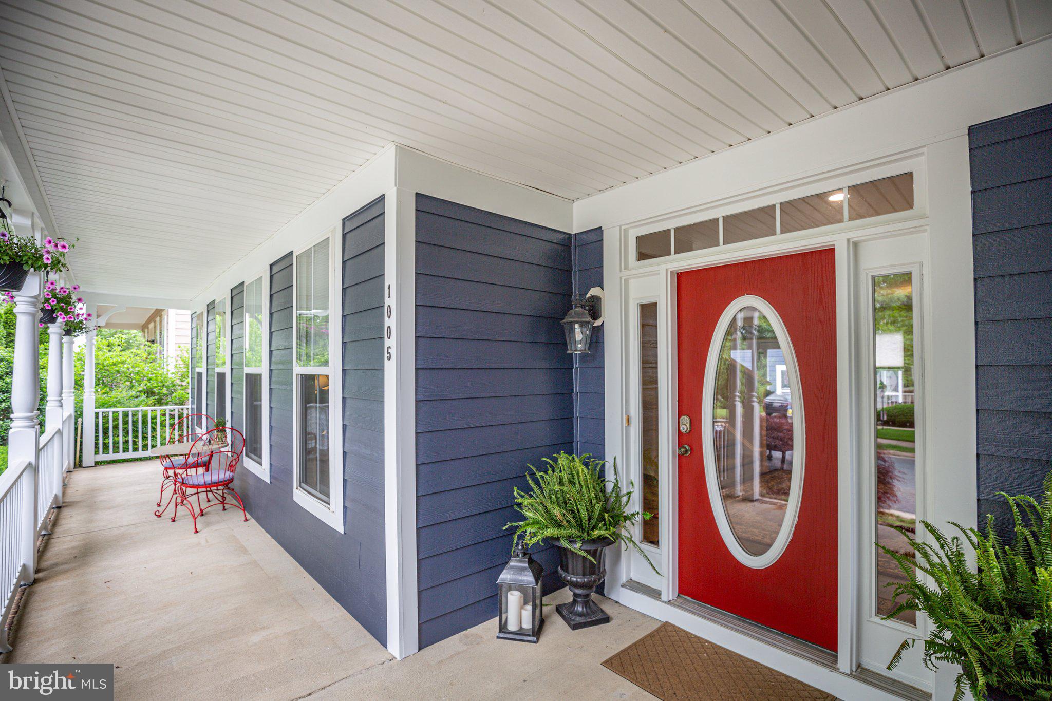 1005 GRAHAM DRIVE