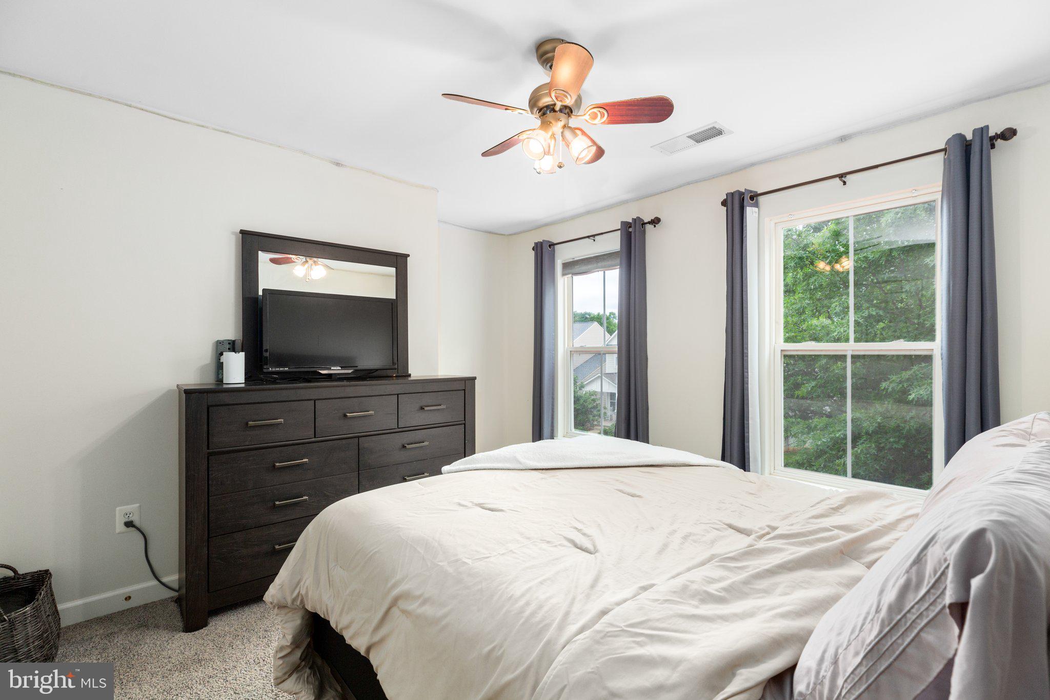 1005 GRAHAM DRIVE