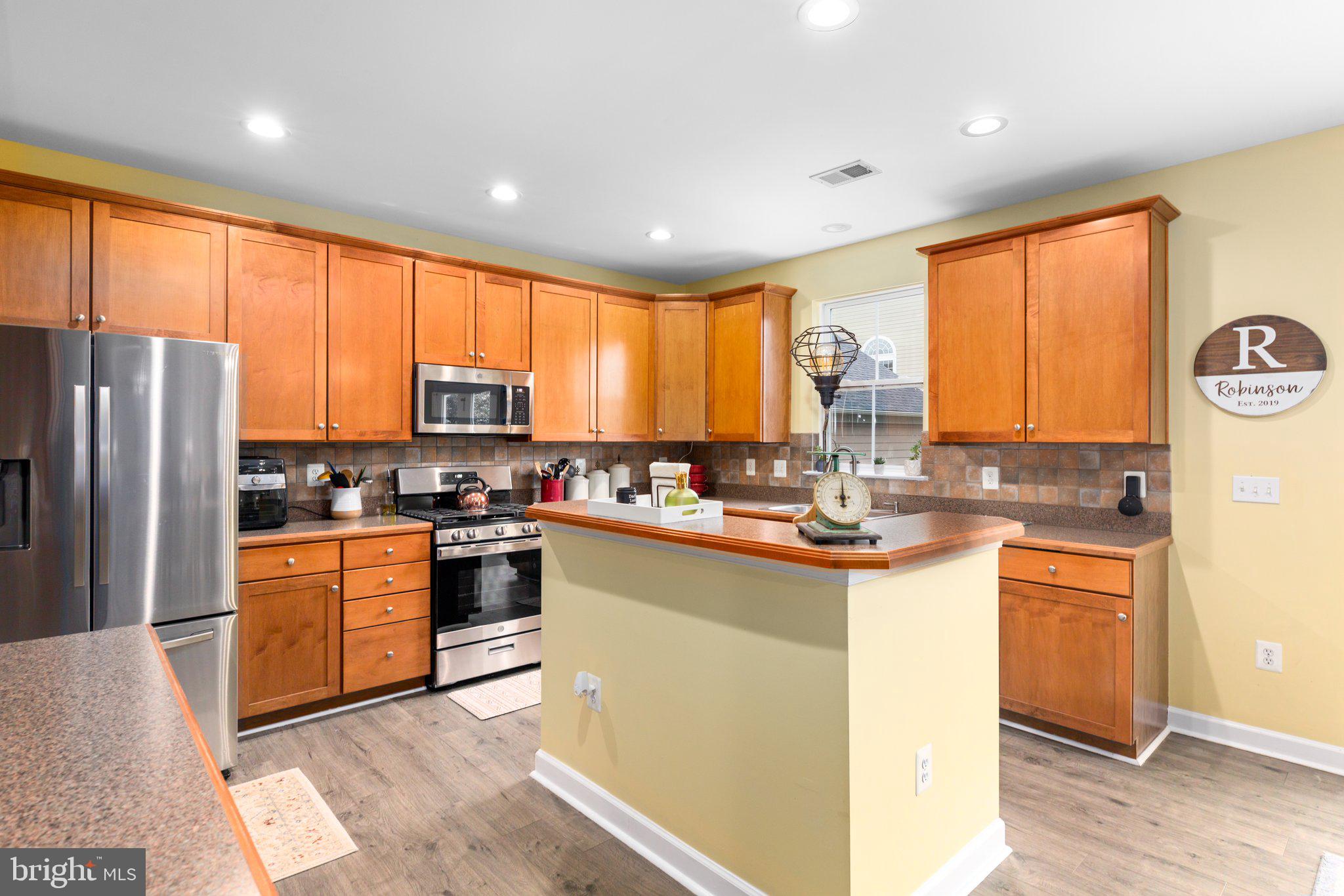 1005 GRAHAM DRIVE