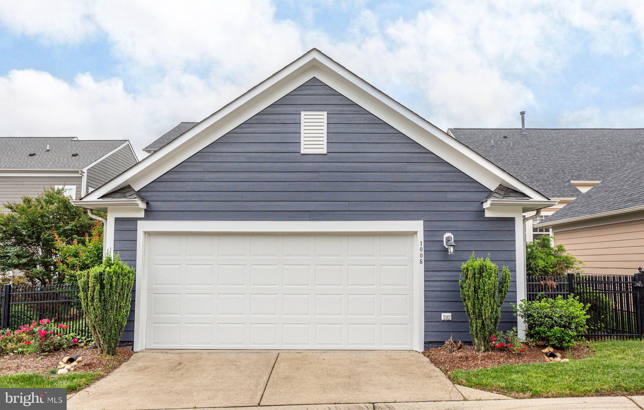 1005 GRAHAM DRIVE