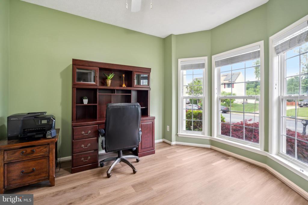 1002 CENTURY OAK DRIVE