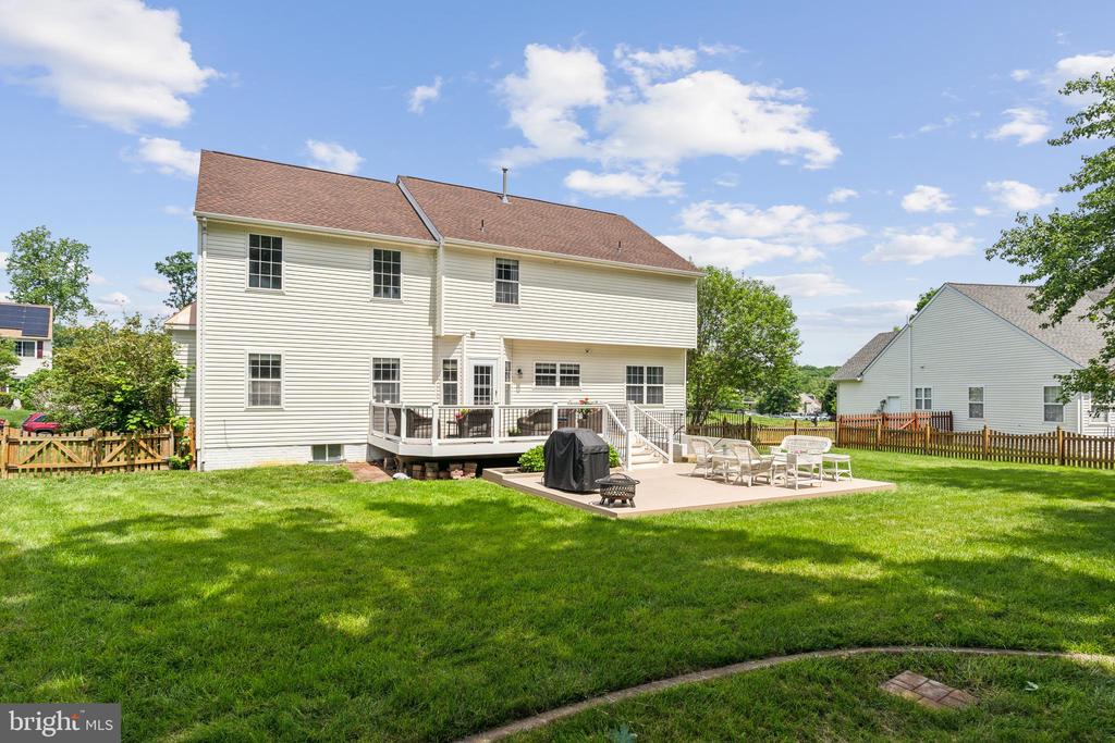 1002 CENTURY OAK DRIVE