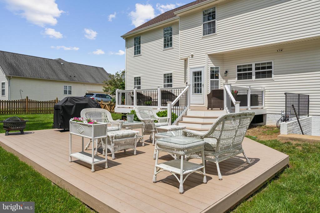 1002 CENTURY OAK DRIVE
