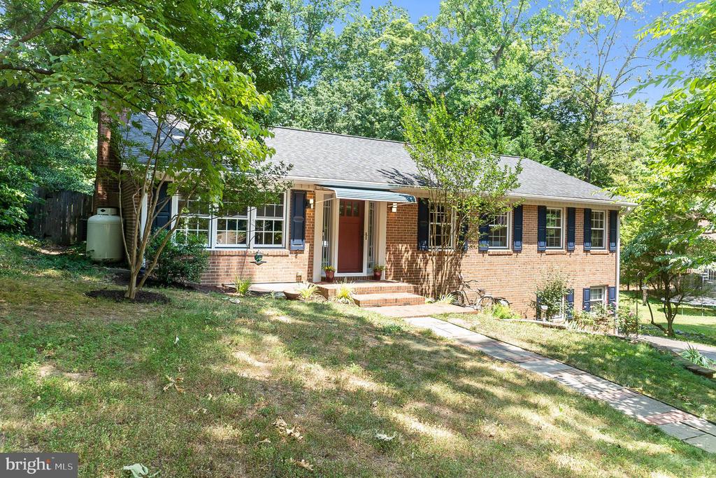 315 BRAEHEAD DRIVE