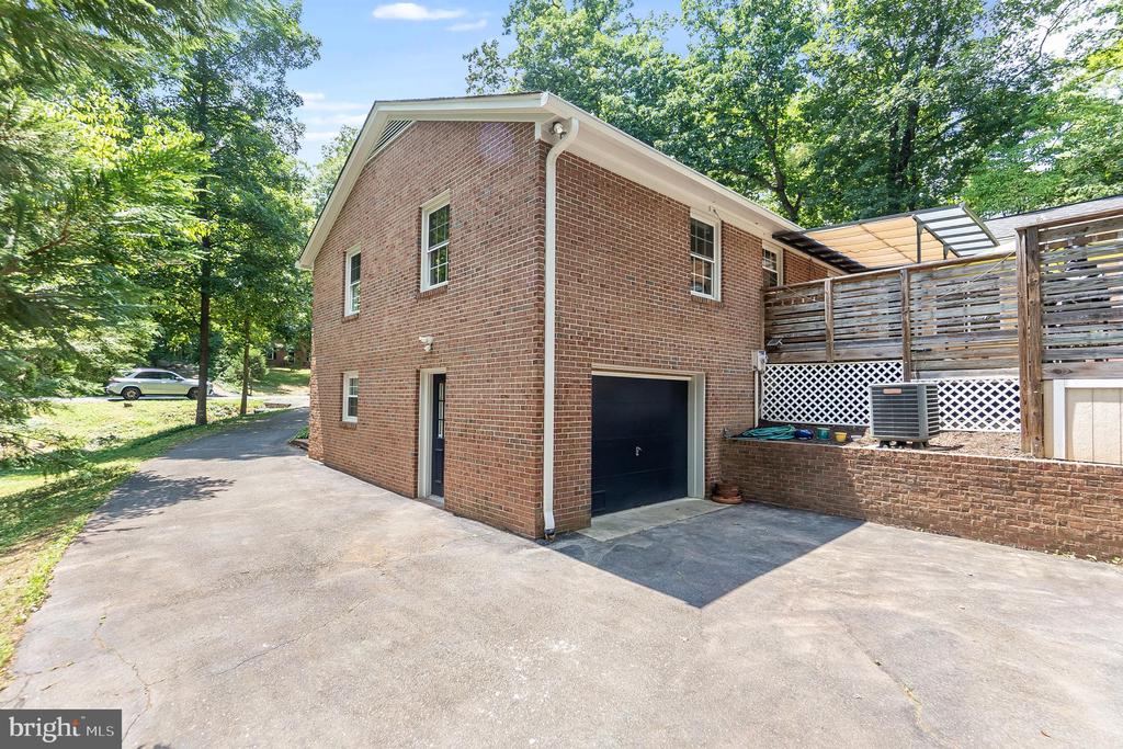 315 BRAEHEAD DRIVE