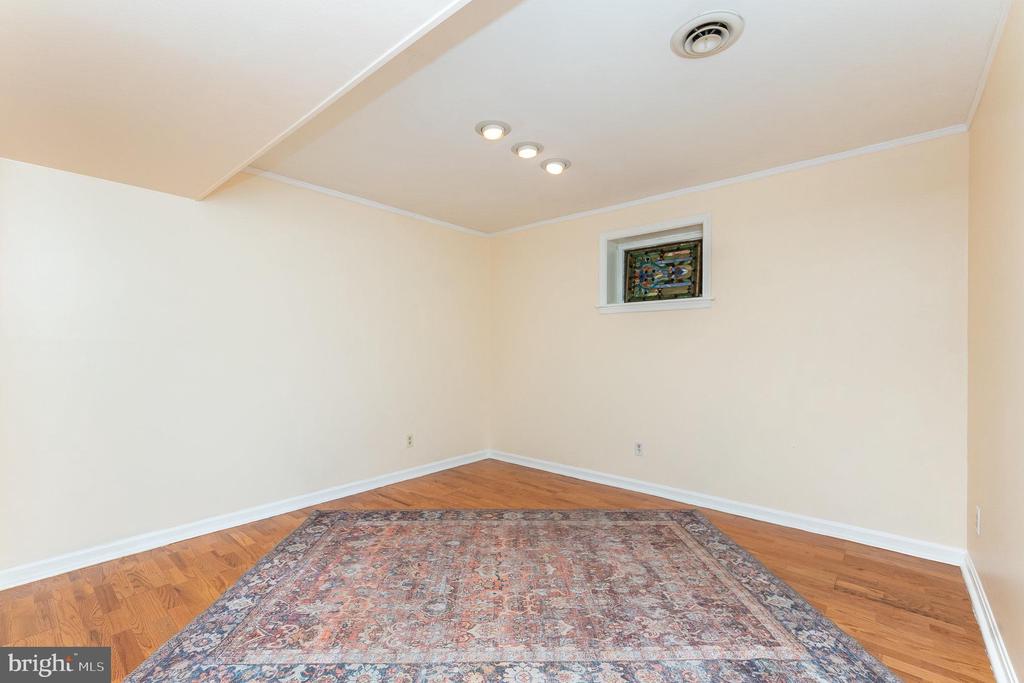 315 BRAEHEAD DRIVE
