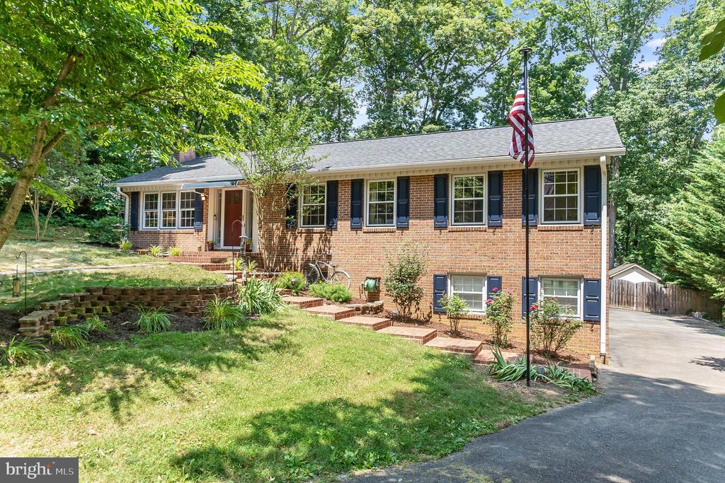 315 BRAEHEAD DRIVE