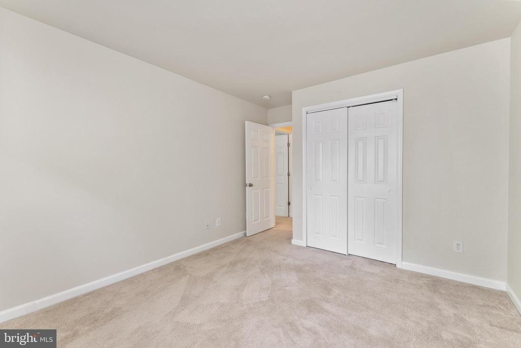 1805 WILLIAM STREET 207B