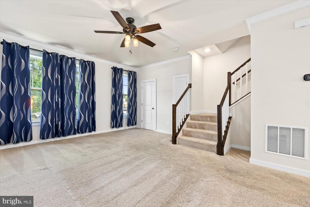 118 KINROSS LANE
