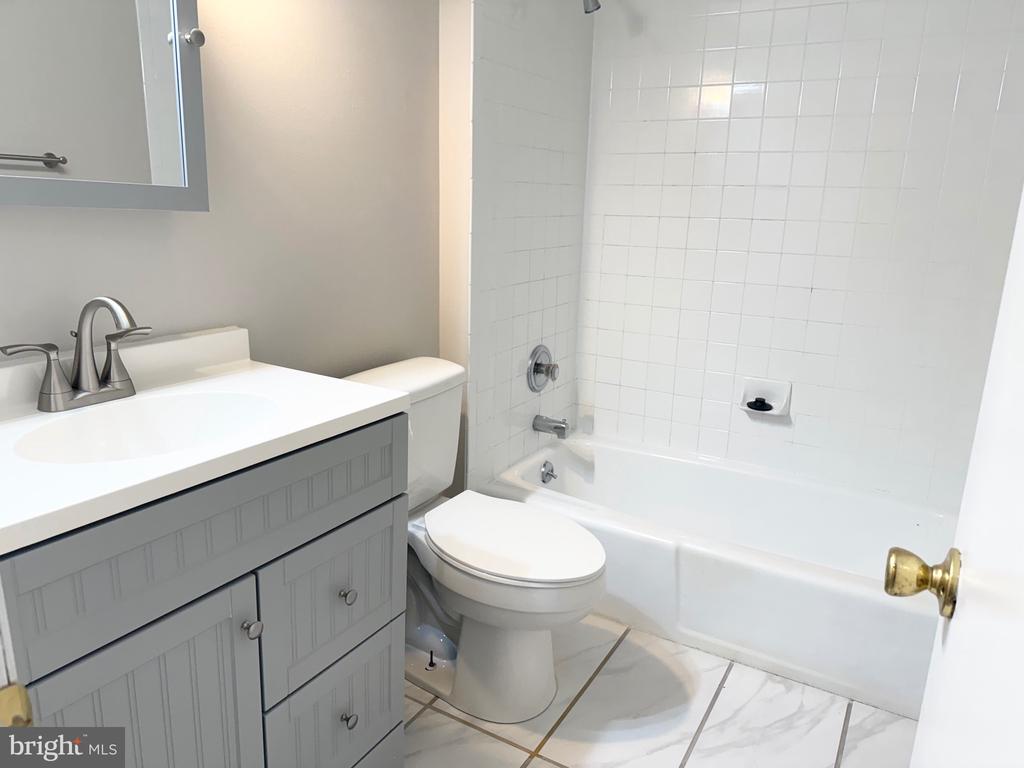 1419 DANDRIDGE B