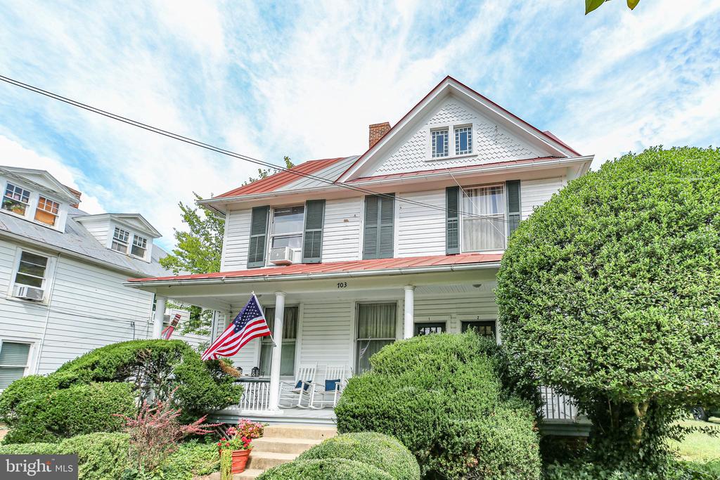 703 PRINCE EDWARD STREET