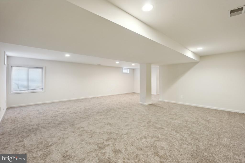 1100 WALKER DRIVE
