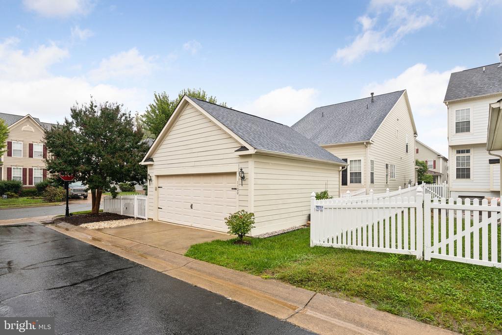 1100 WALKER DRIVE