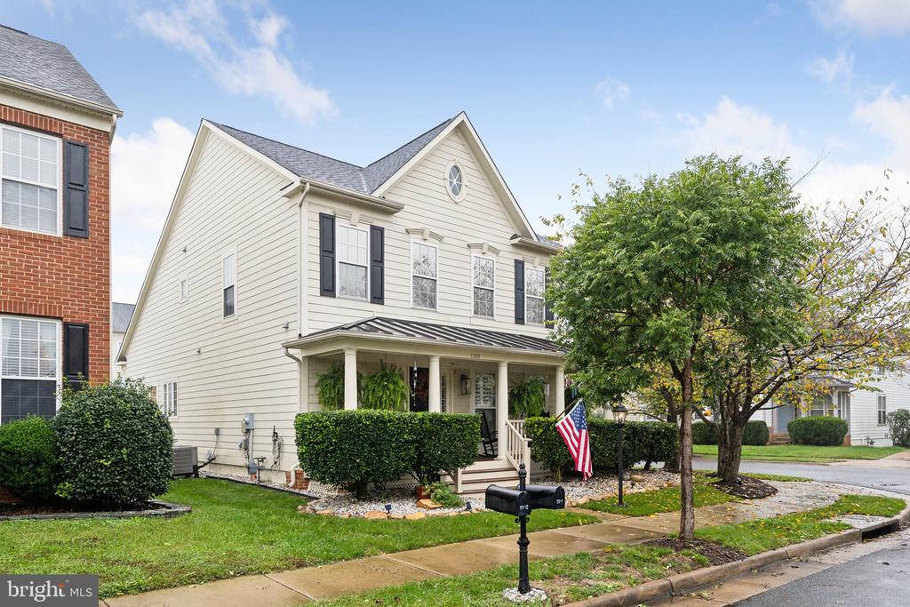 1100 WALKER DRIVE