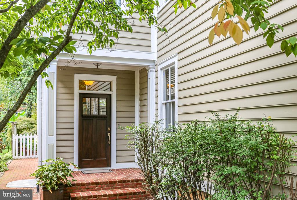 1406 PRINCE EDWARD STREET