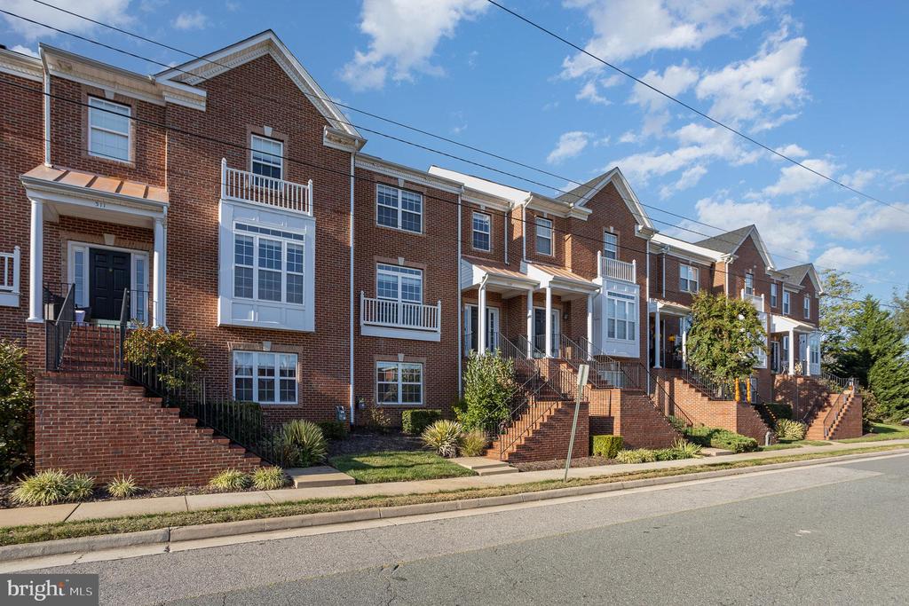509 DUNMORE STREET