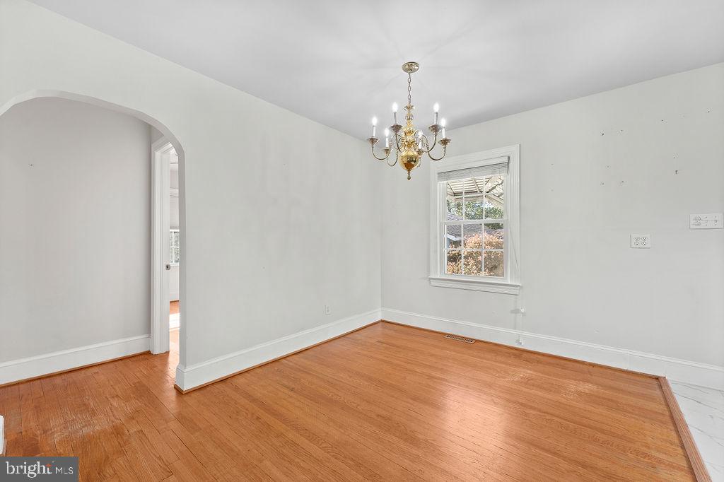 122 LONGSTREET AVENUE