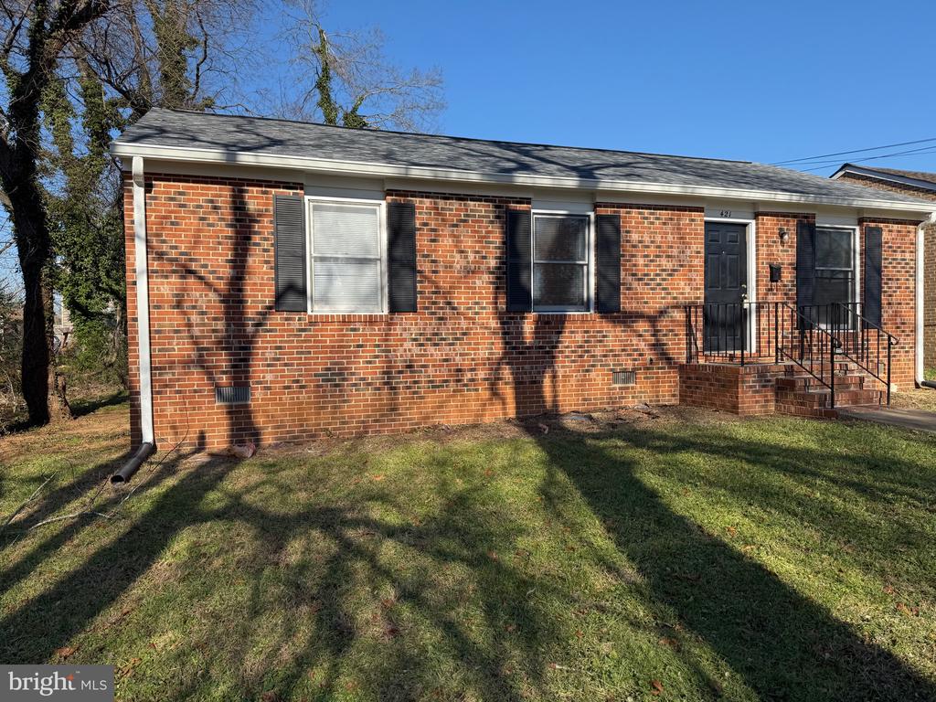 421 TYLER STREET