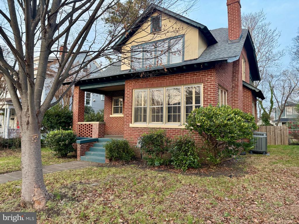1307 PRINCE EDWARD STREET