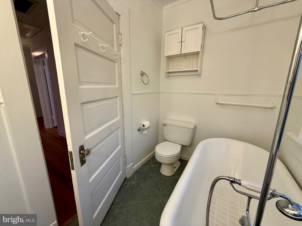 1307 PRINCE EDWARD STREET