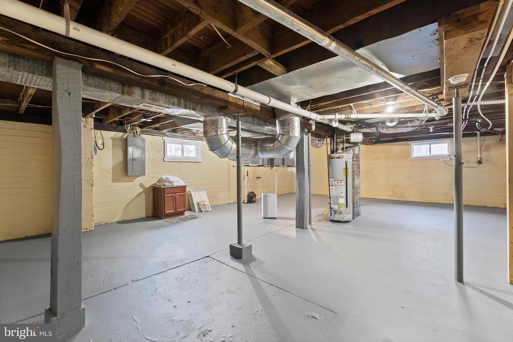 1617 CHARLES STREET