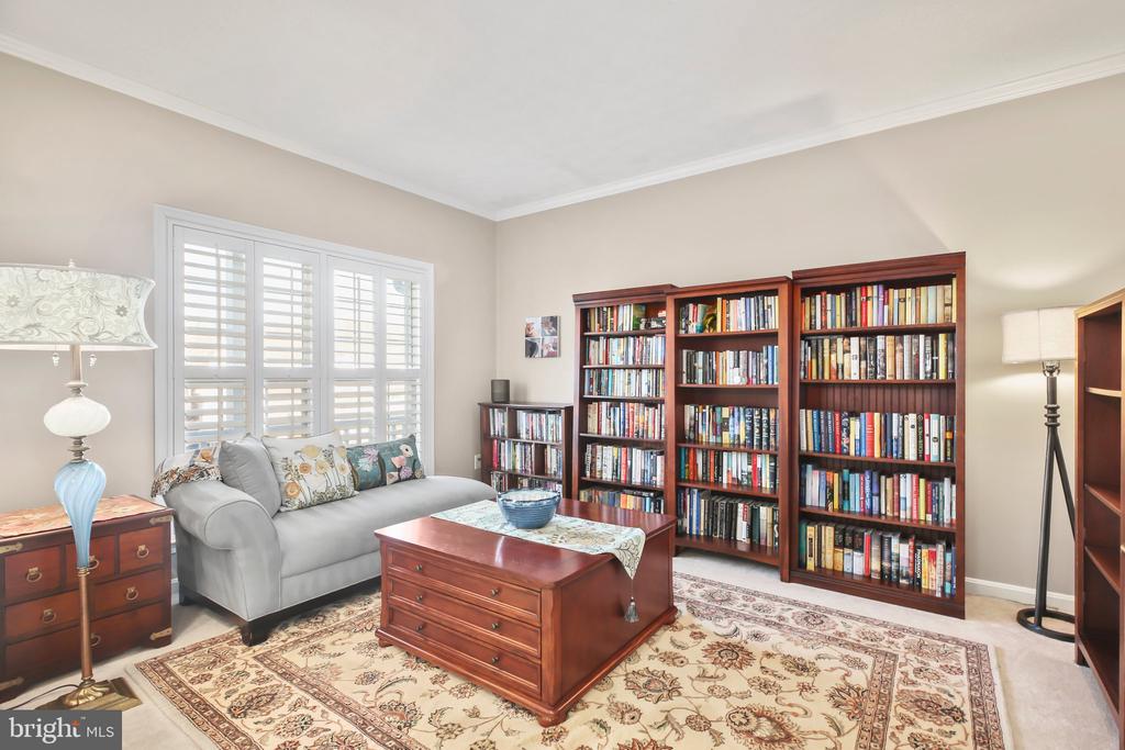 1202 CENTURY OAK DRIVE