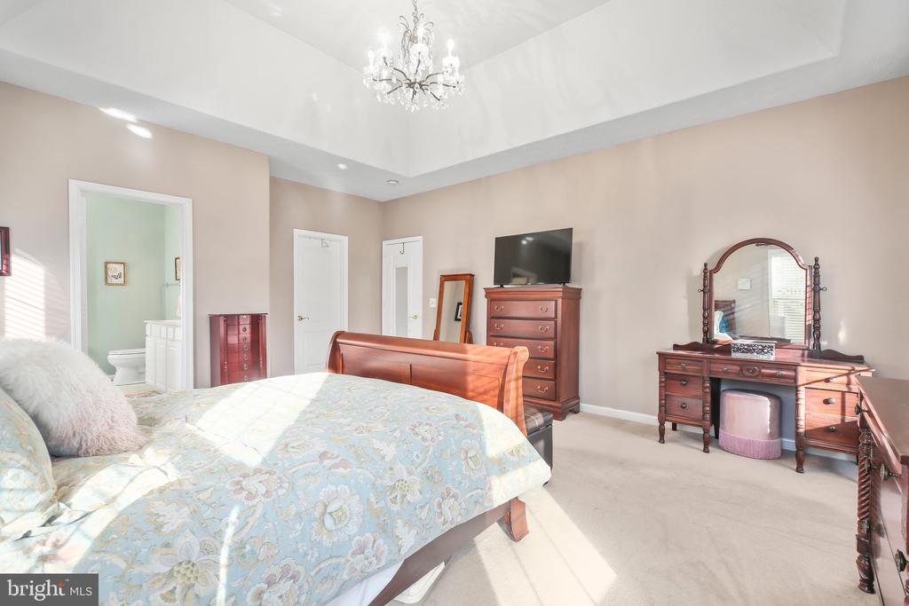 1202 CENTURY OAK DRIVE