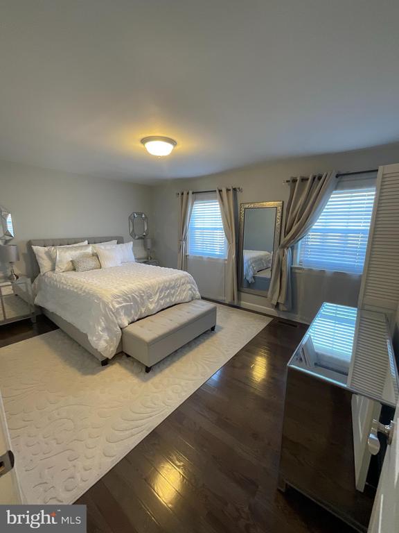 108 HICKOK CIRCLE