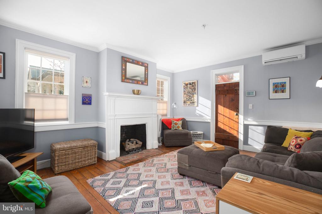 209 FAUQUIER STREET