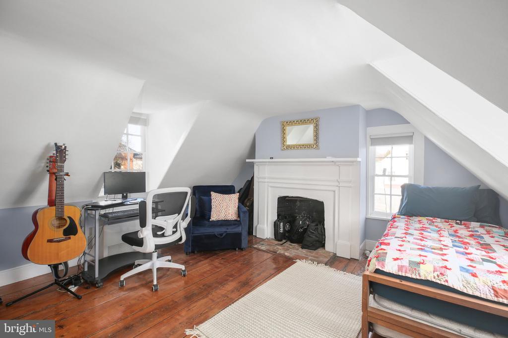 209 FAUQUIER STREET