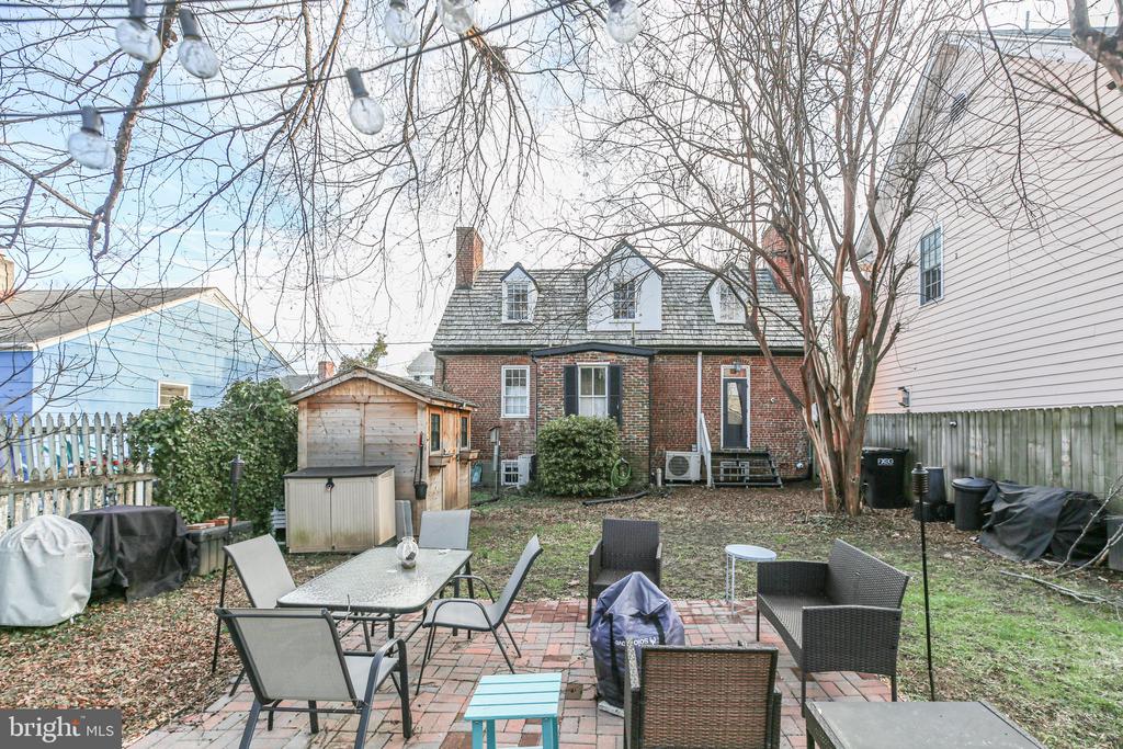 209 FAUQUIER STREET
