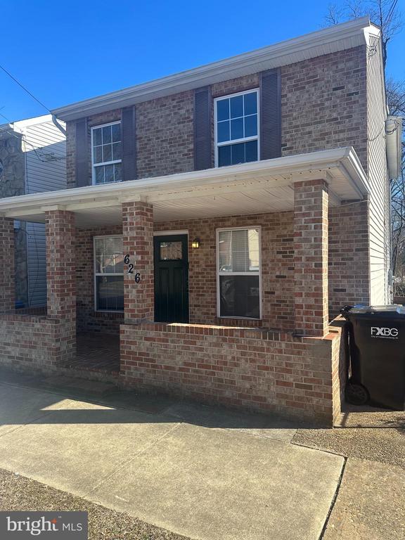 626 MAURY STREET