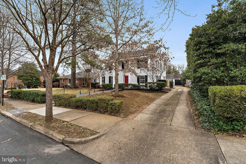 908 MONROE STREET