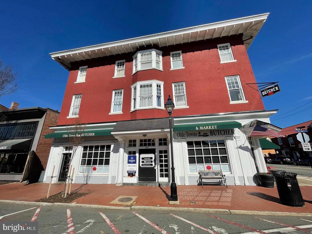403 WILLIAM STREET 1 1
