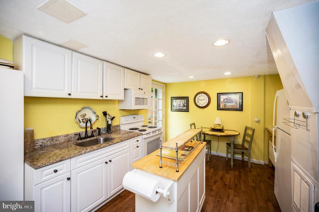 14 APACHE TERRACE