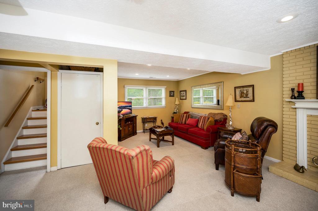 14 APACHE TERRACE
