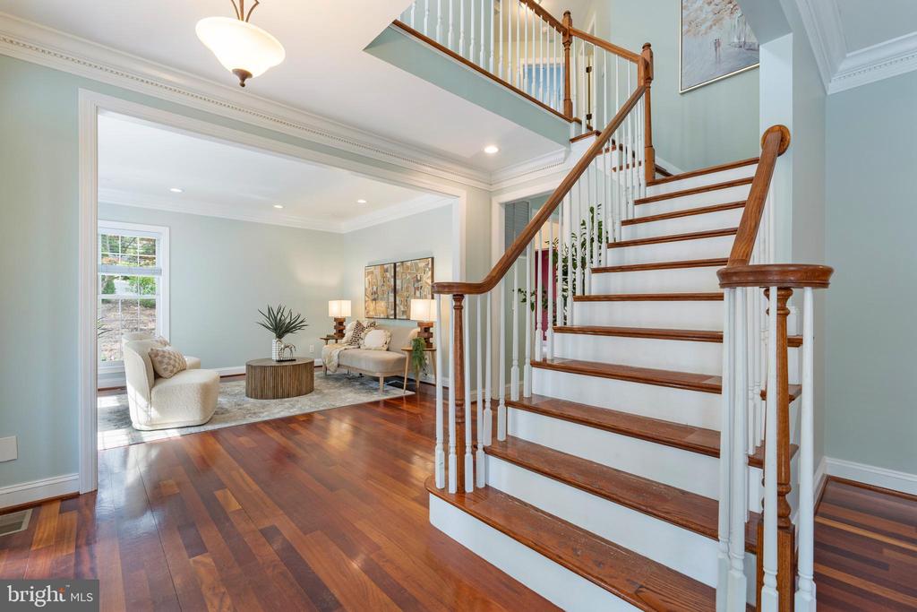 310 LEE DRIVE
