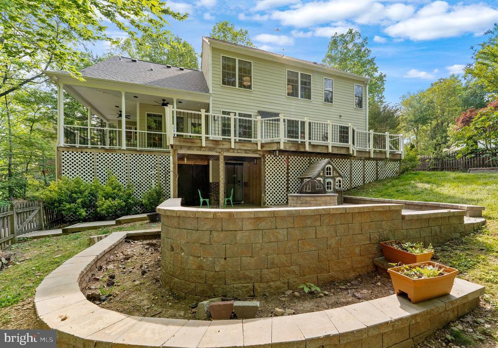 310 LEE DRIVE