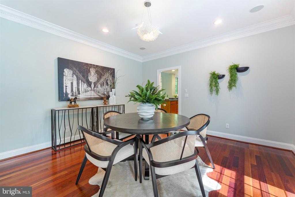 310 LEE DRIVE