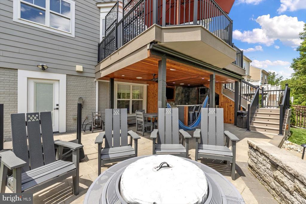 1323 WALKER DRIVE