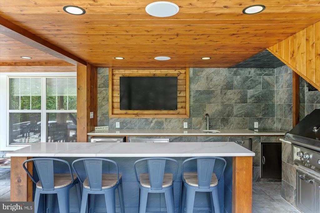 1323 WALKER DRIVE