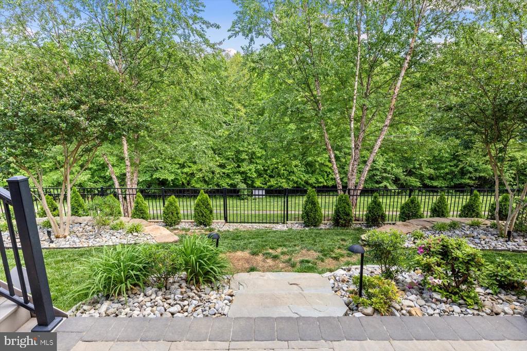 1323 WALKER DRIVE
