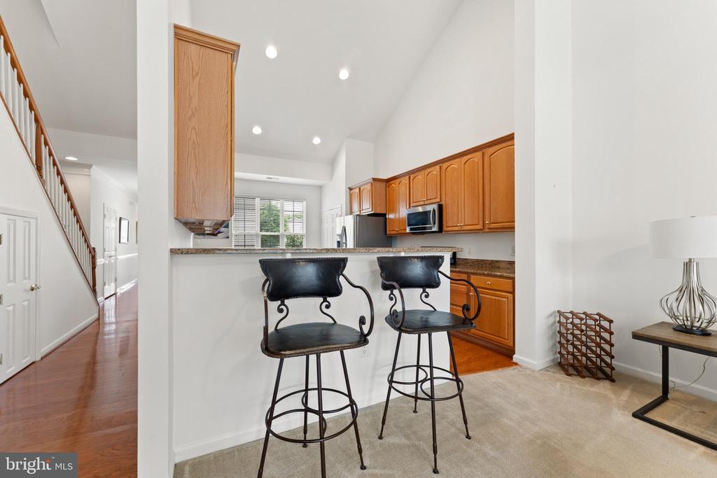 906 CADMUS DRIVE