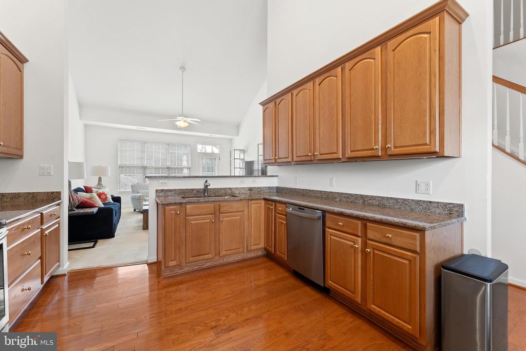 906 CADMUS DRIVE