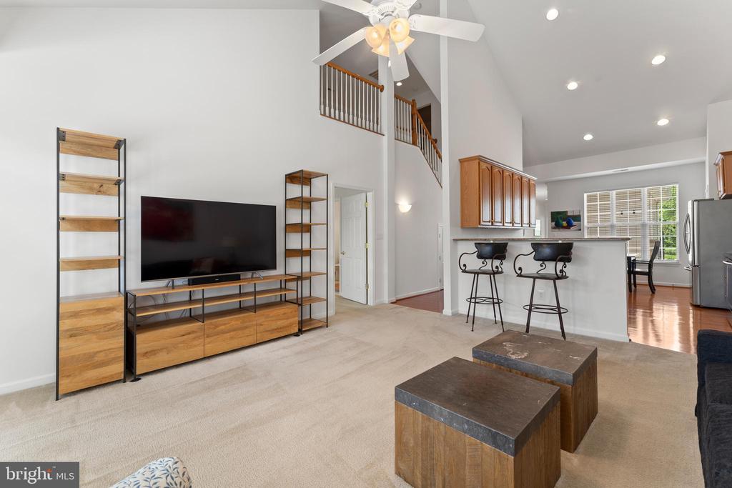 906 CADMUS DRIVE