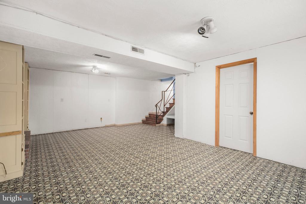 207 WILDERNESS LANE