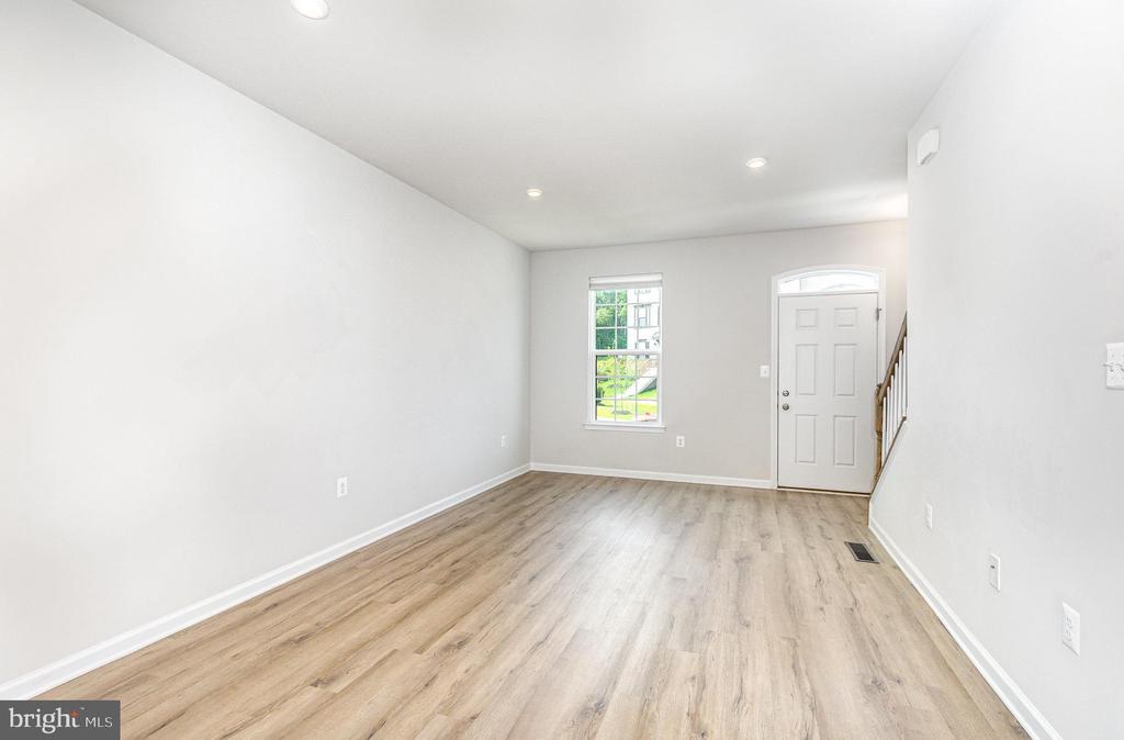 1019 RAMPART DRIVE